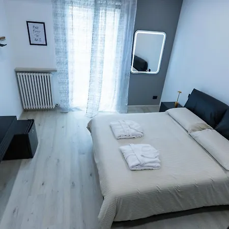 Guest house Borgo Roma Luxury & *