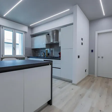 Modern Apartment - Borgo Roma 4*
