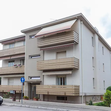 Borgo Roma Luxury & 4*