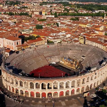 Borgo Roma Luxury & Verona